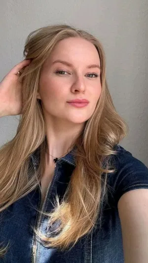 Deborah44, 22 years old from Germany