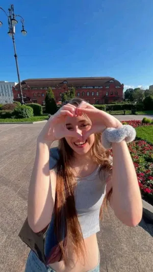 fdrt54fdg54e, 24 years old from United Kingdom