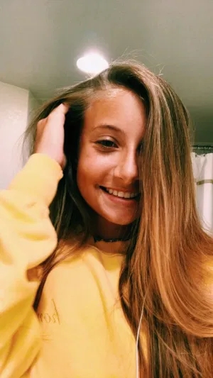 Emmame, 21 years old from Canada