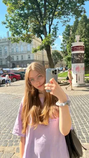 esr3resa, 27 years old from United Kingdom