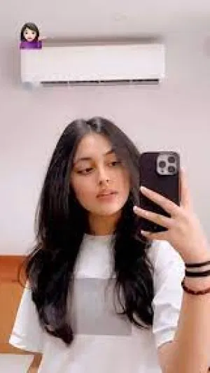 Estrella22xx2, 22 years old from Swaziland