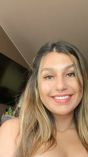 Rose52741999, 22 years old from Canada