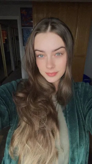 fhgfkwy, 22 years old from United States