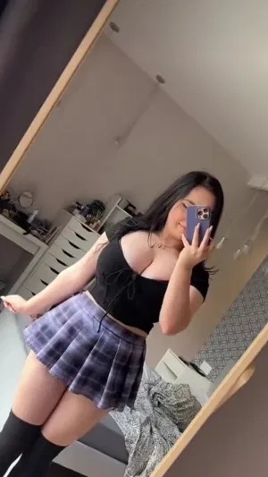 Naccy5647, 23 years old from United States