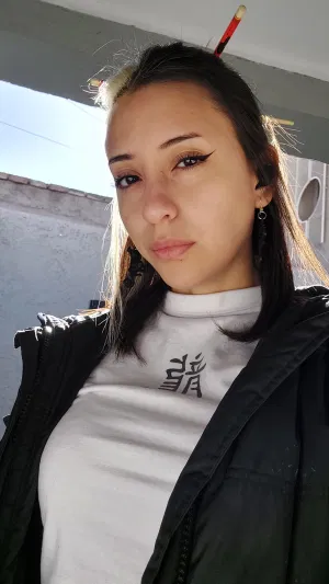 nil_tarj, 19 years old from Australia