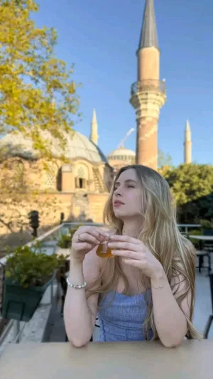 srf3w4's Profile Photo