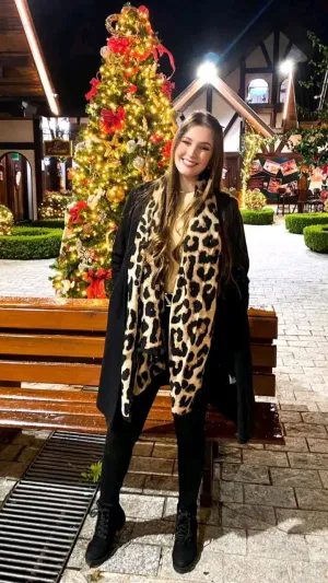 esrefs, 27 years old from Canada