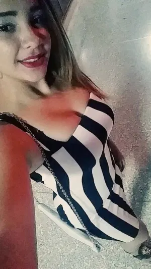 esdwr4, 26 years old from Canada