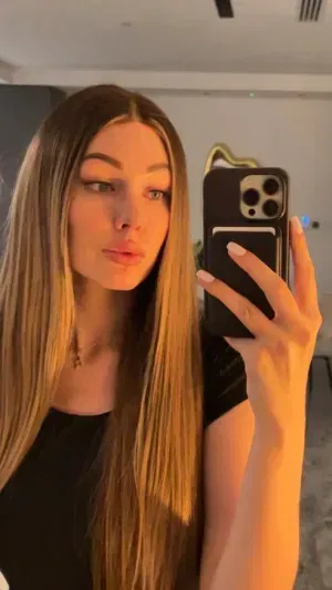 Abby655496, 25 years old from Austria
