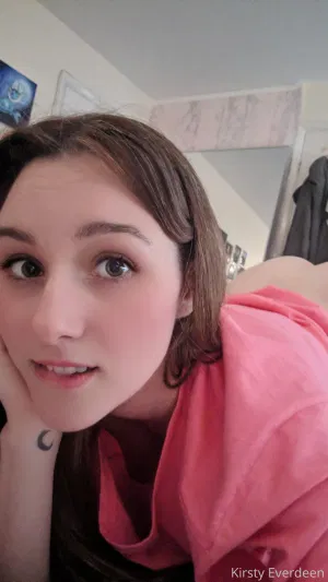 eva33, 19 years old from United Kingdom