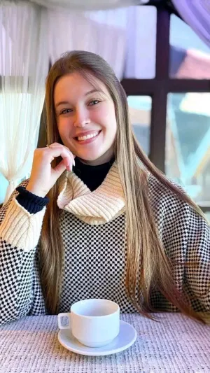 desr43, 21 years old from France