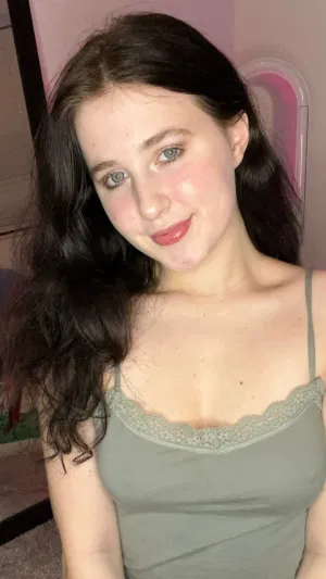 Emily40, 23 years old from United States