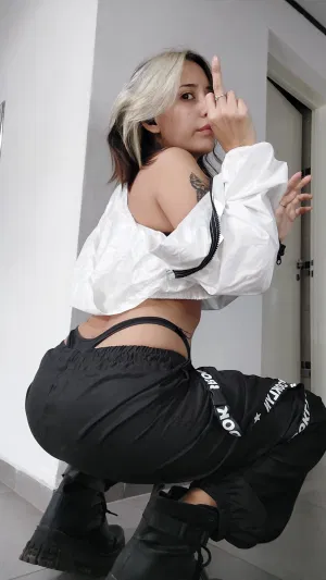 angeljea44, 19 years old from Canada