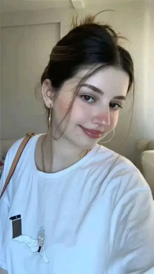 dtsfsd, 23 years old from Canada