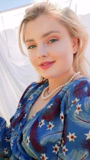 hgfyegf, 26 years old from Canada