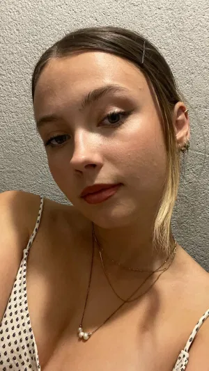 Hookup, 19 years old from United States