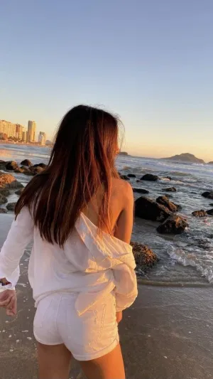 jennyviviax660x, 25 years old from United States