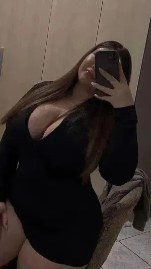 Emywhite, 23 years old from United Kingdom