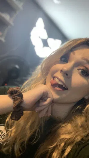 peachylizya47, 22 years old from United States