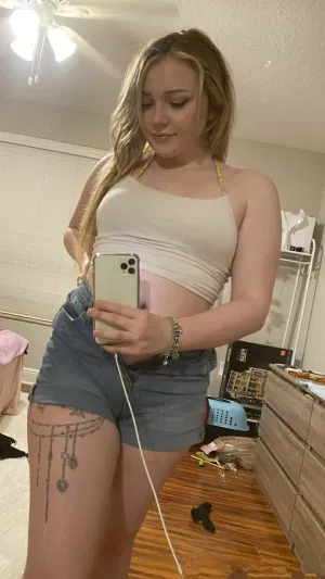 peachylizya49, 22 years old from United States