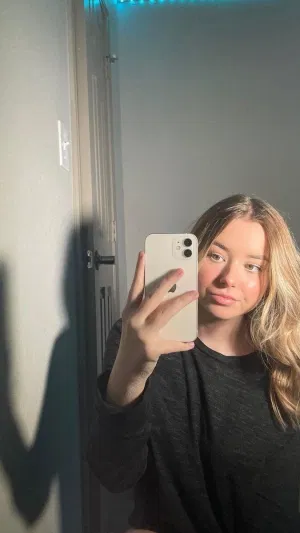 Freesexting768, 20 years old from United States