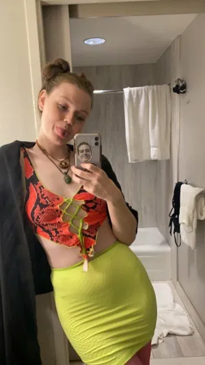 gibihok550, 20 years old from Canada