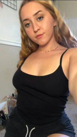 alishaqux, 22 years old from 