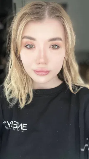 luna998878, 22 years old from Germany