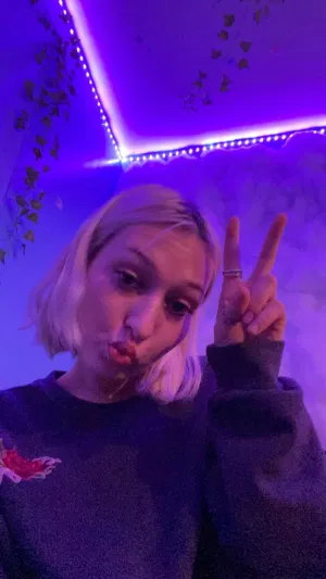 eliza_9507, 21 years old from United States