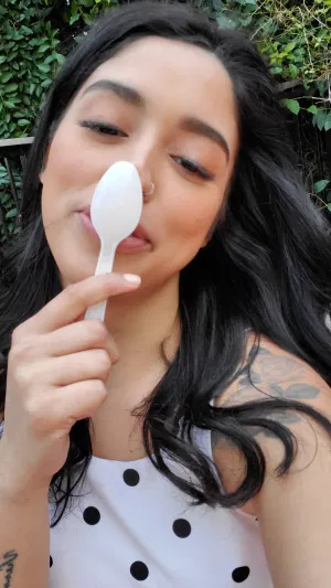 sativ36595, 20 years old from United States