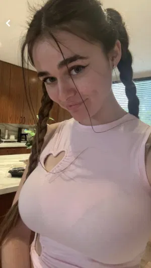 Bheyuboi, 25 years old from United States