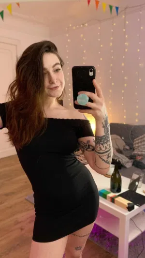 FallingForNova's Cover Photo