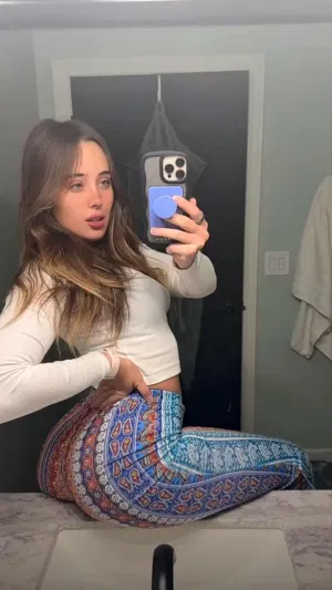 aquaglown19, 19 years old from United States