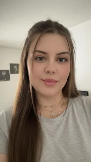 monalisart677's Profile Photo