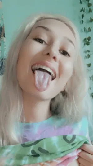 legitgirl357676's Profile Photo