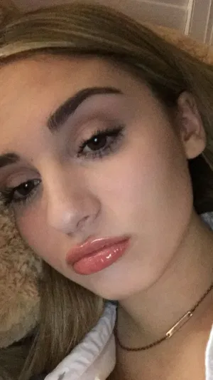 Olivia86v900, 22 years old from United States