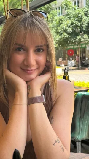 Anne12's Profile Photo