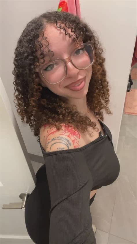 adeolaolaoluwaroseline's Profile Photo
