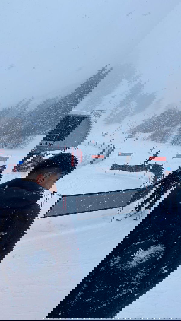 adsaid319, 18 years old from United Kingdom