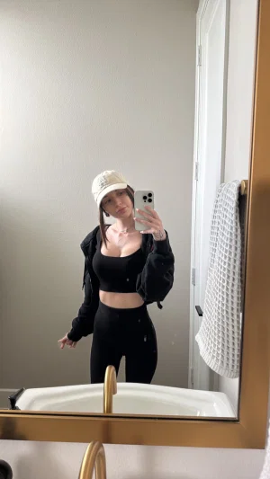 ae978977's Profile Photo