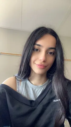 alexa247, 23 years old from United Kingdom