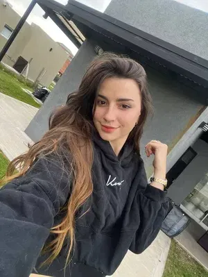 AngelaLong97898's Profile Photo