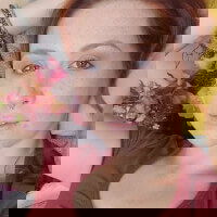 angelaredhead's Profile Photo