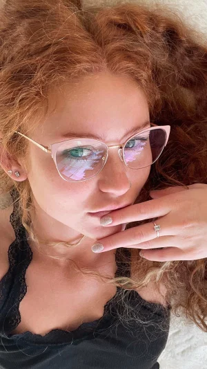 angelax739, 19 years old from United States