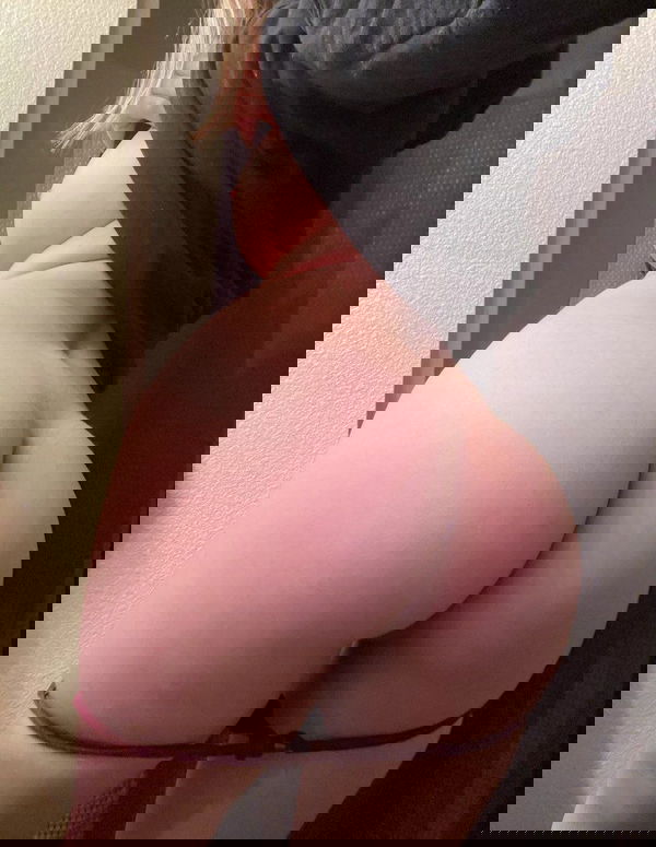 annie_ug6, 20 years old from United Kingdom