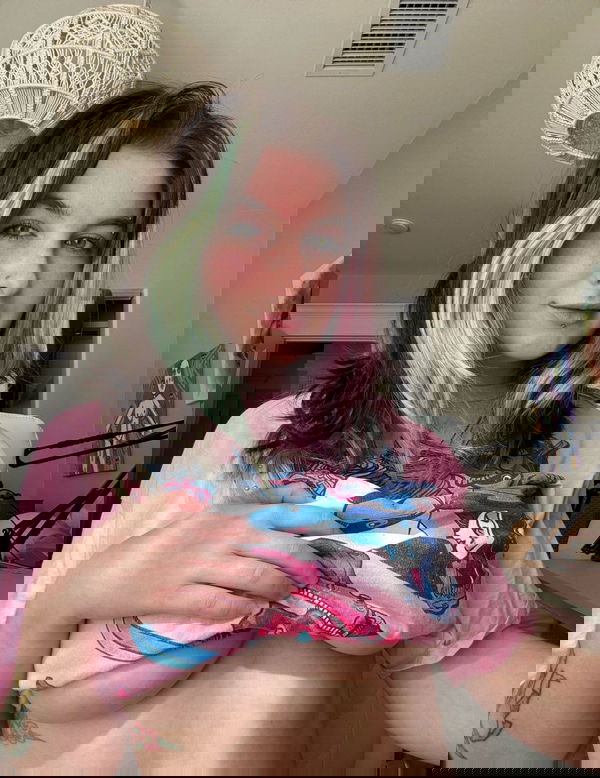 awpyqyn, 20 years old from Canada