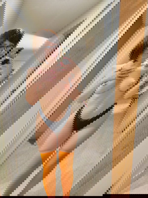 ayeusadd, 20 years old from United States