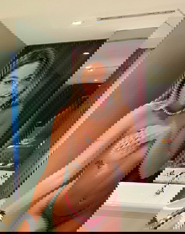 ayla-11321, 21 years old from United States