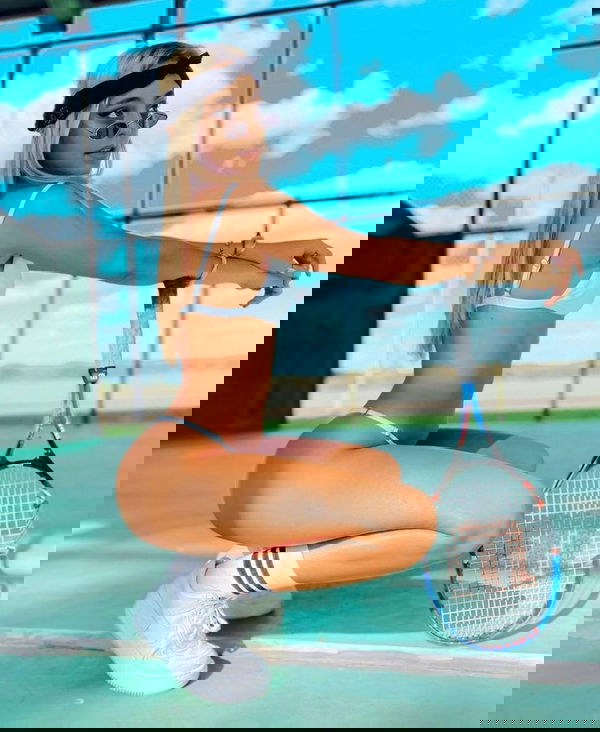 ayla-128, 21 years old from United States