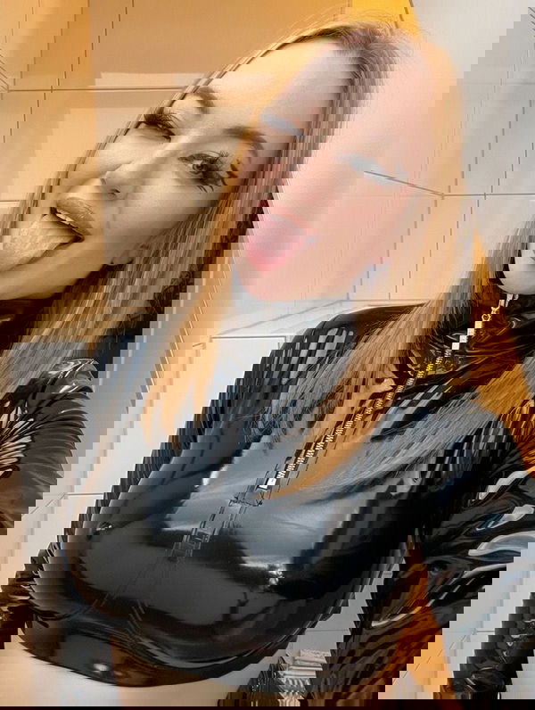 Bella4790, 27 years old from United States